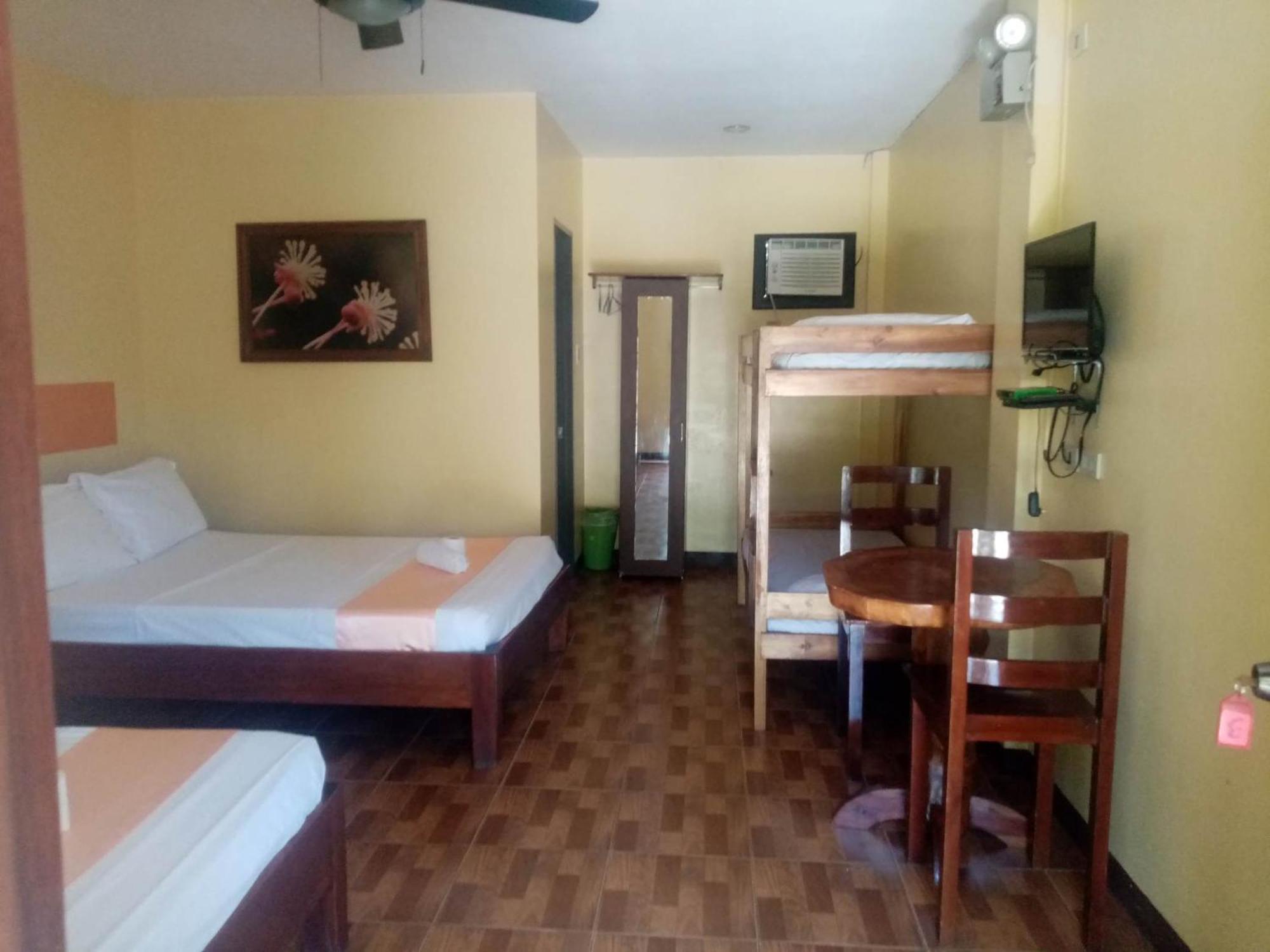 Michelle Pension Puerto Princesa Eksteriør bilde